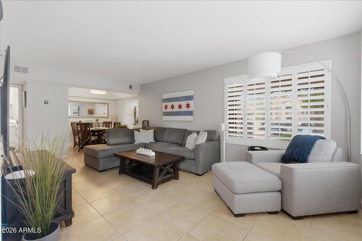 1905 E UNIVERSITY Drive 137