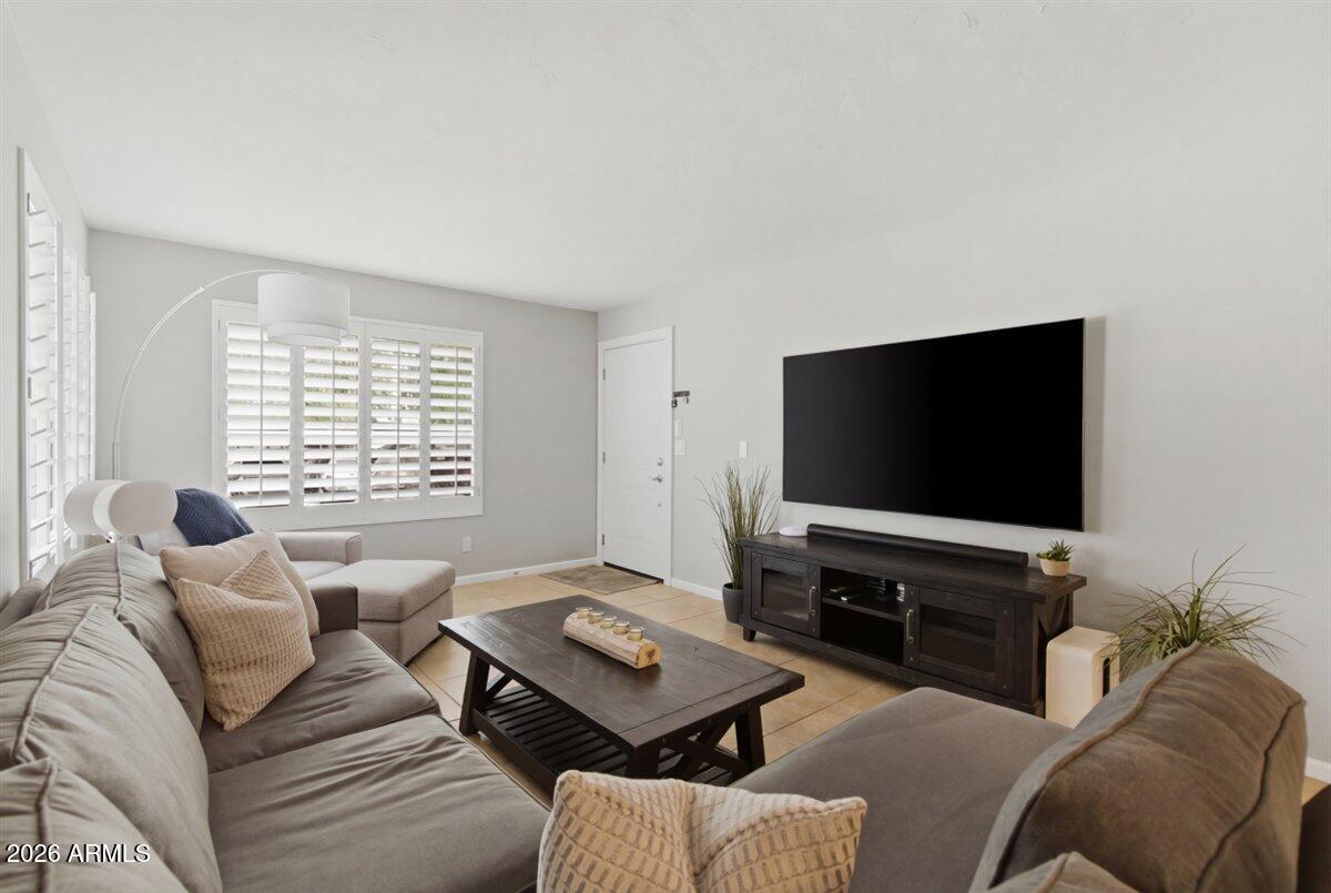 1905 E UNIVERSITY Drive 137