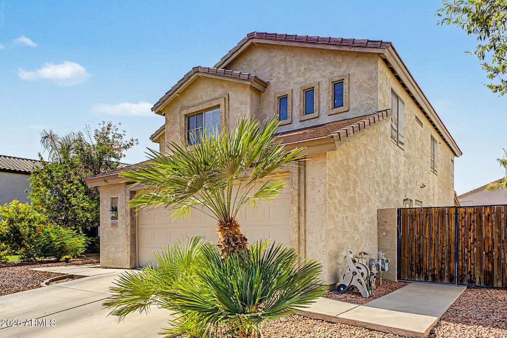 Photo of 284 W Goldfinch Way, Chandler, AZ 85286 (MLS # 7055253)