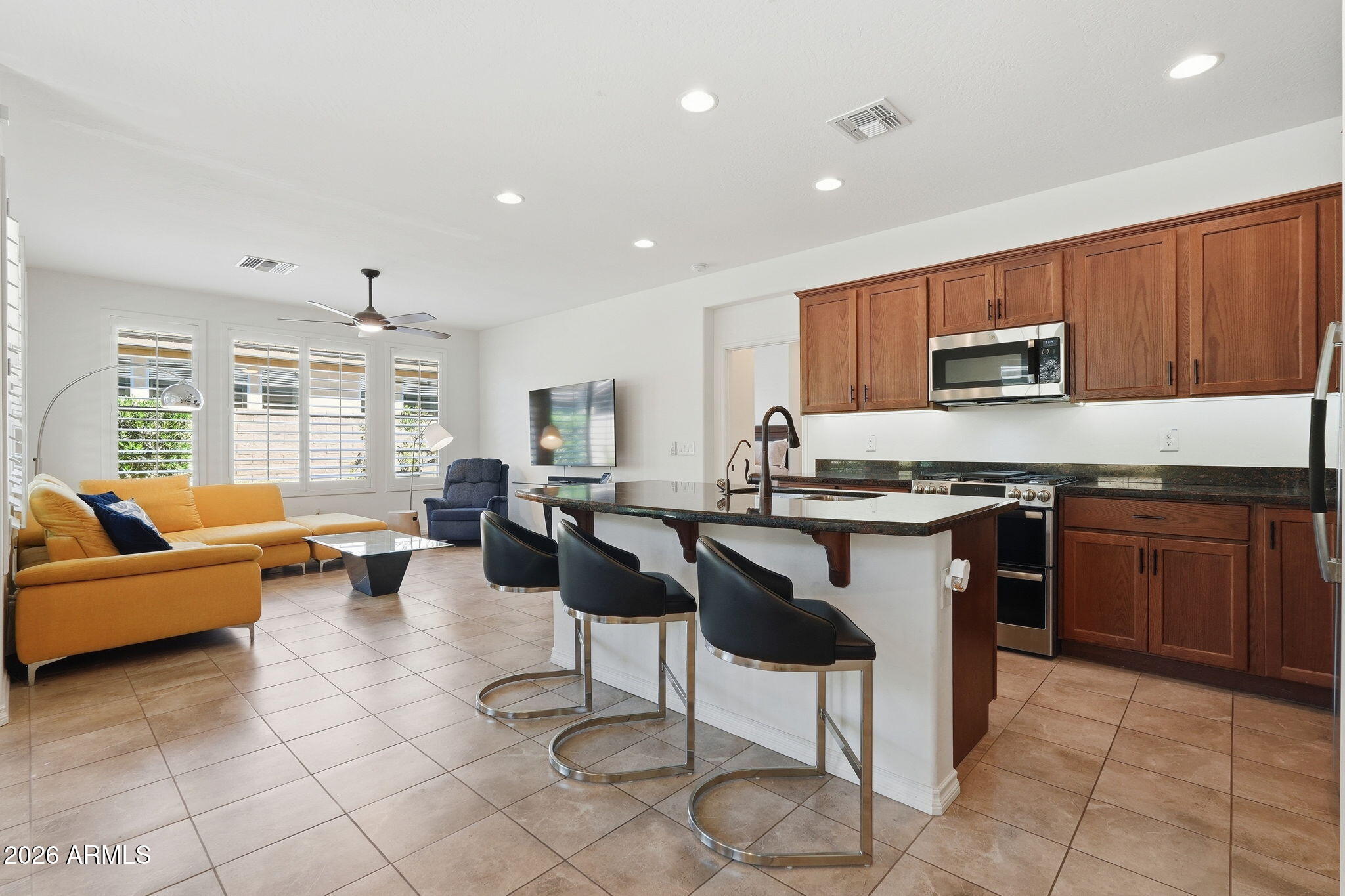 720 E COBBLE STONE Drive