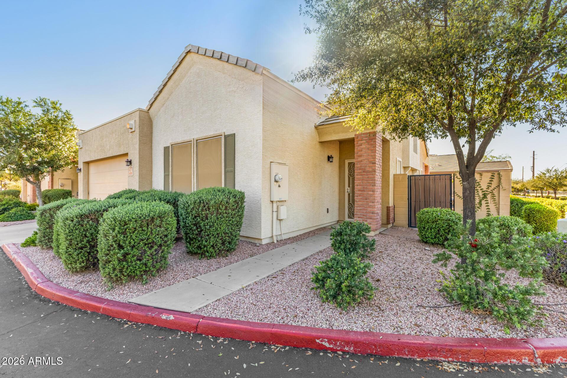 2565 E SOUTHERN Avenue 24