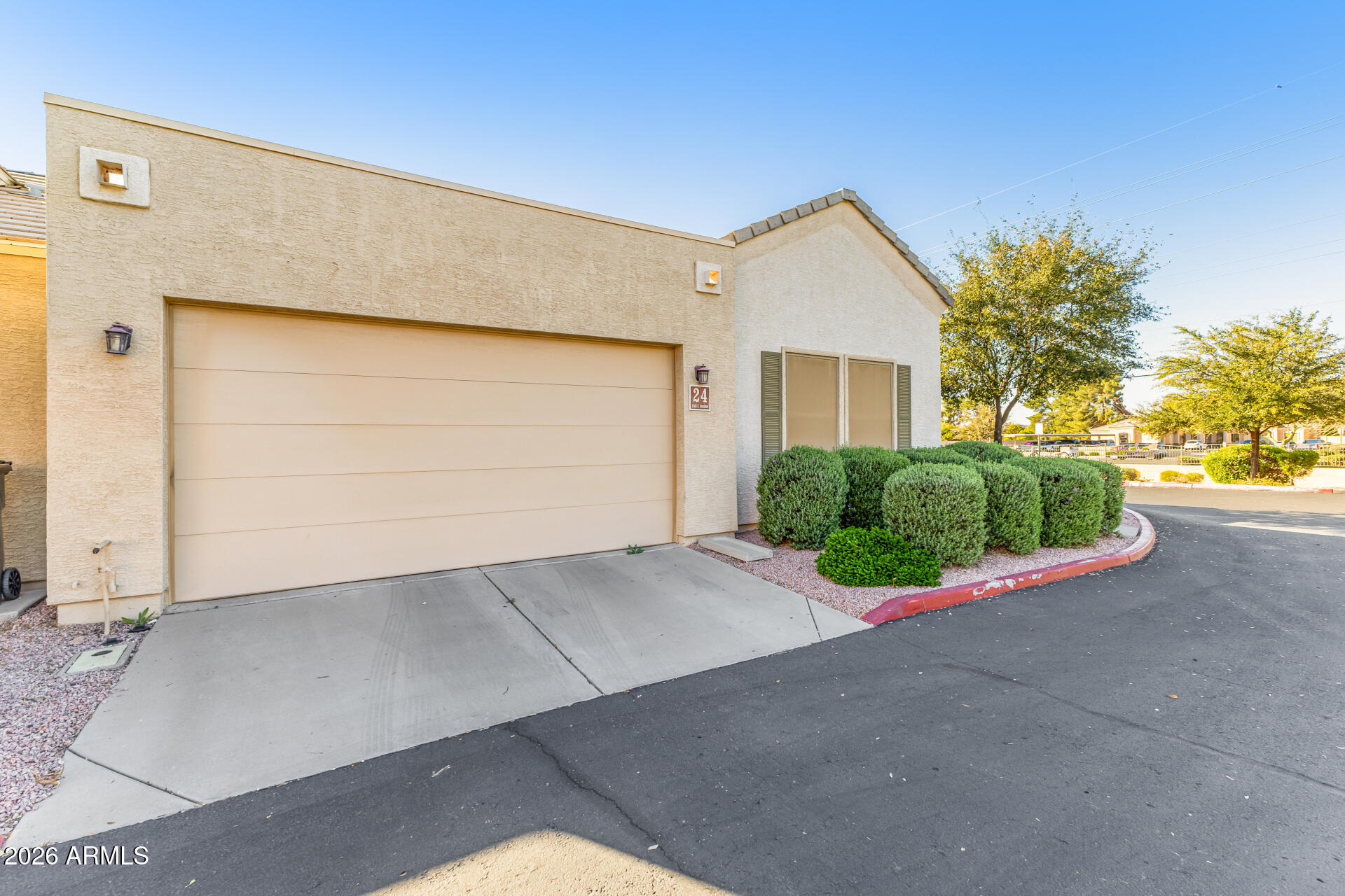 2565 E SOUTHERN Avenue 24