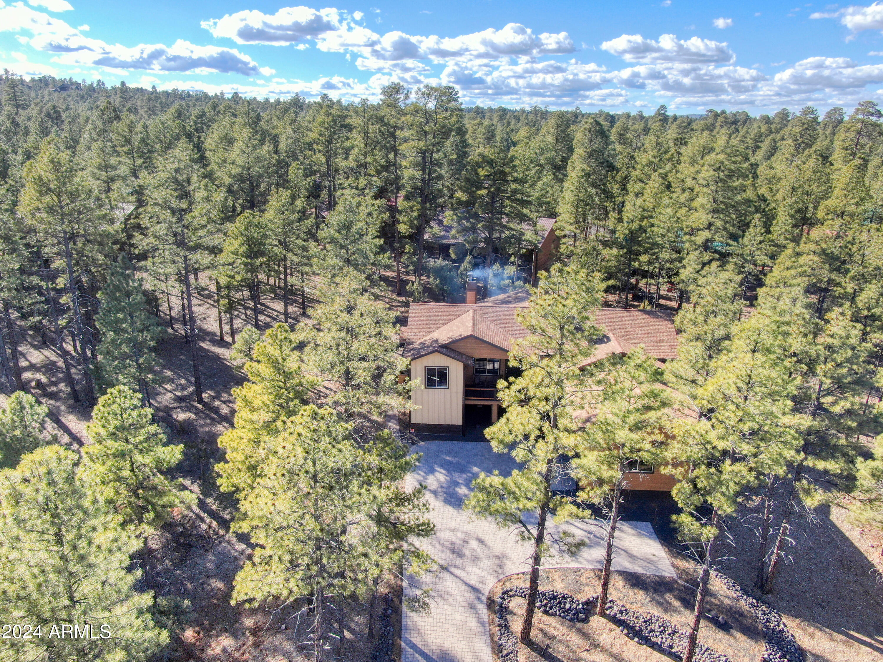 1060 S LAKESIDE Trail