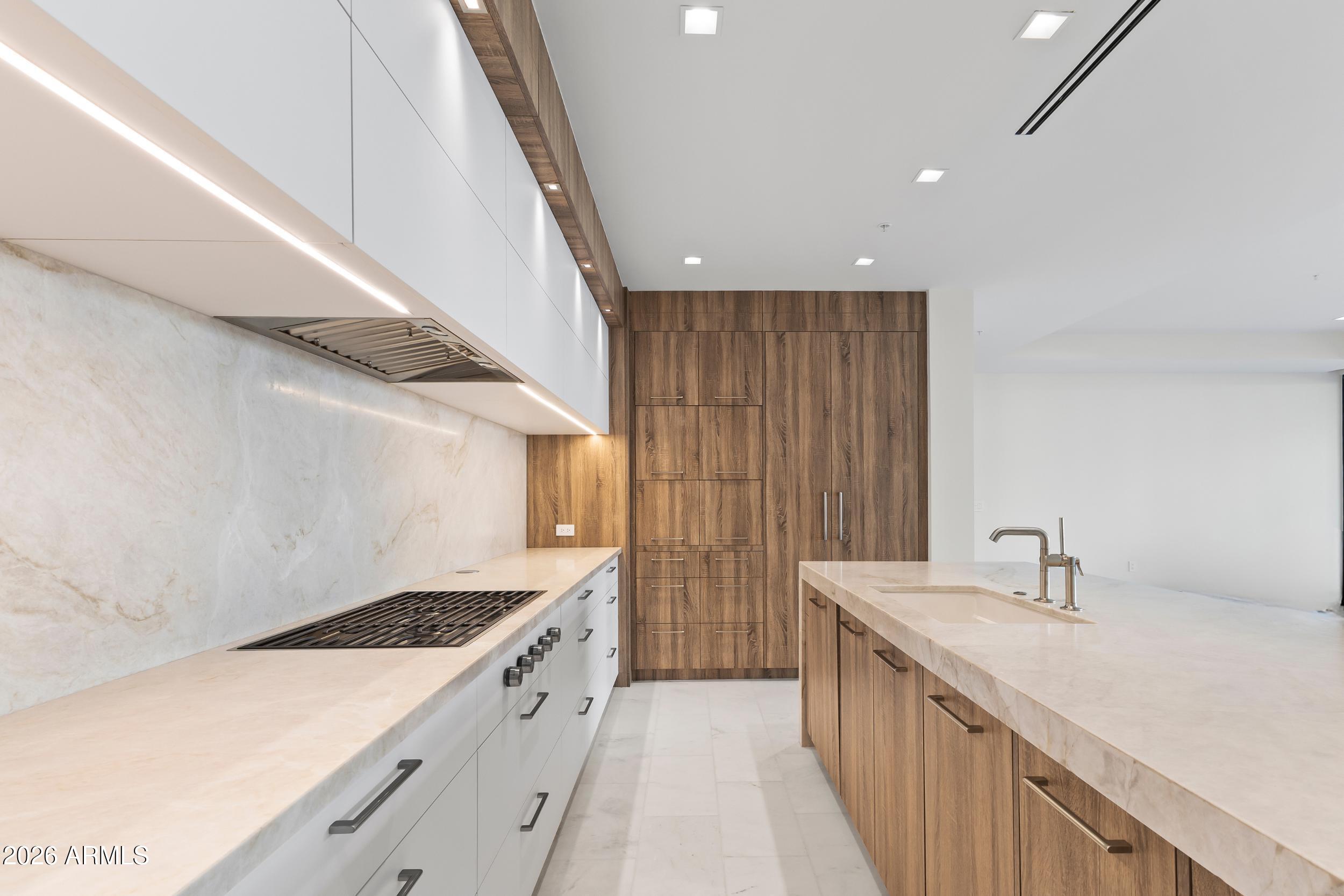 6587 N PALMERAIE Boulevard 1042
