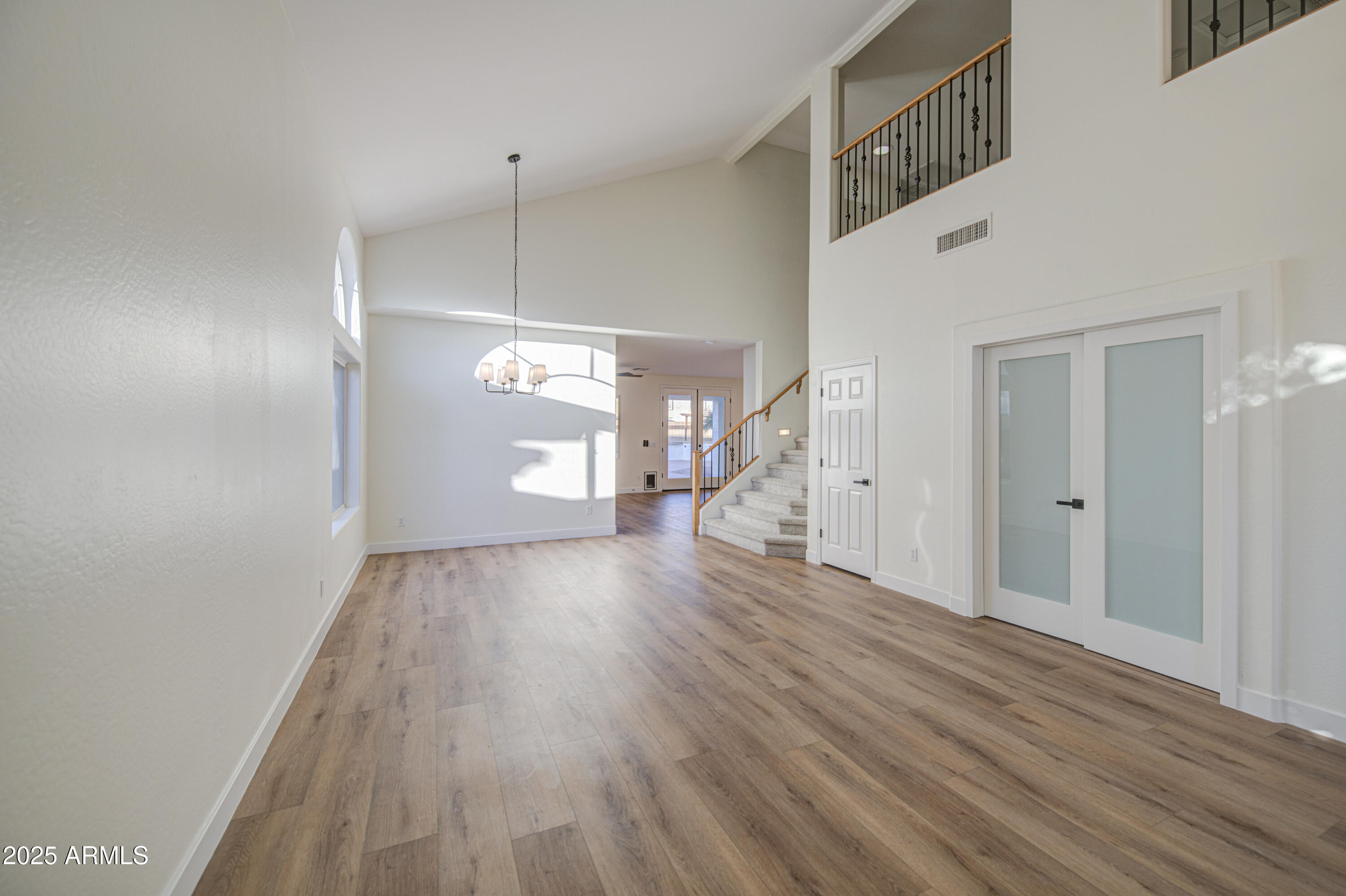 22022 W MOONLIGHT Path