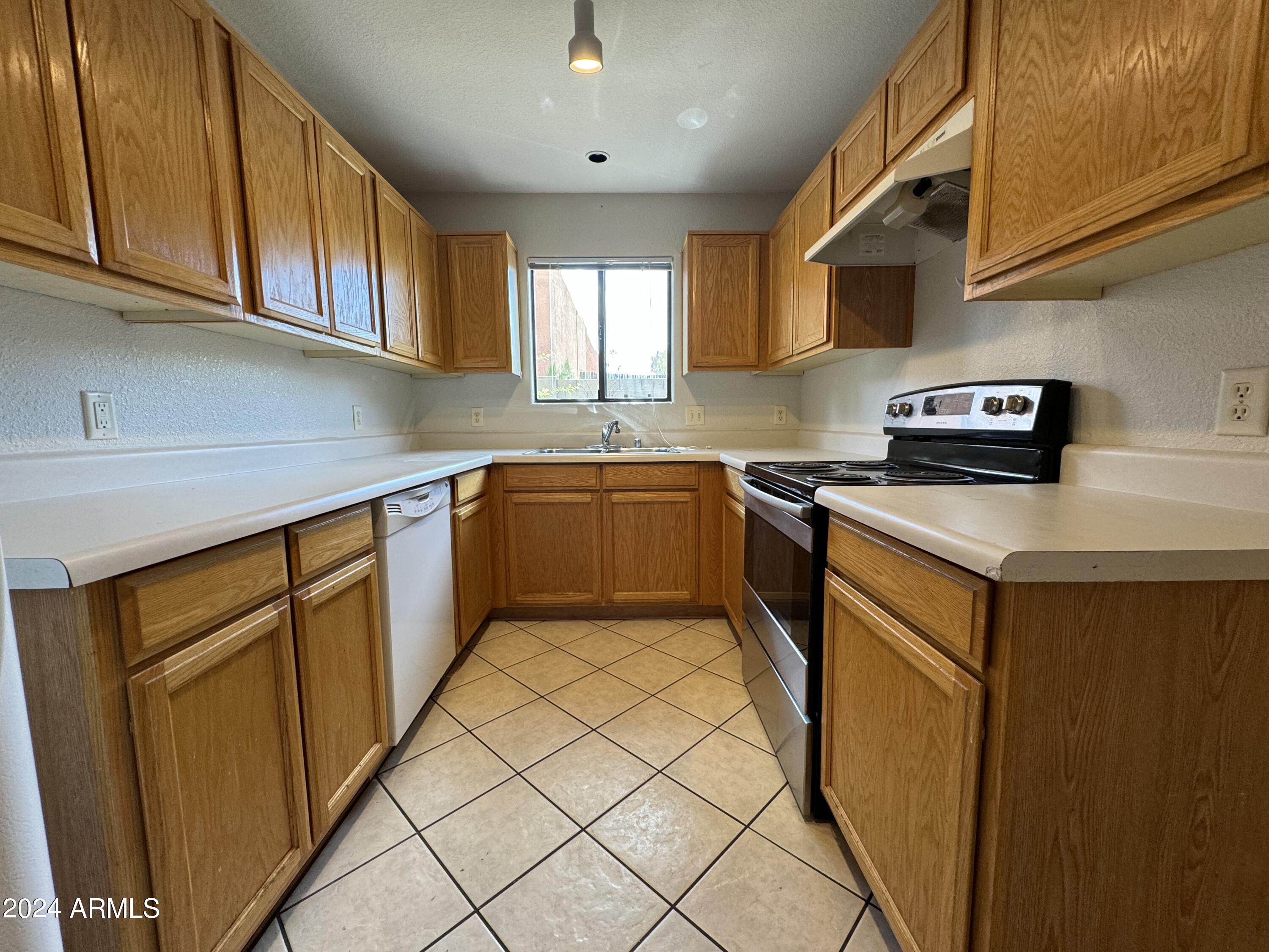 OCOTILLO VILLAS - Residential