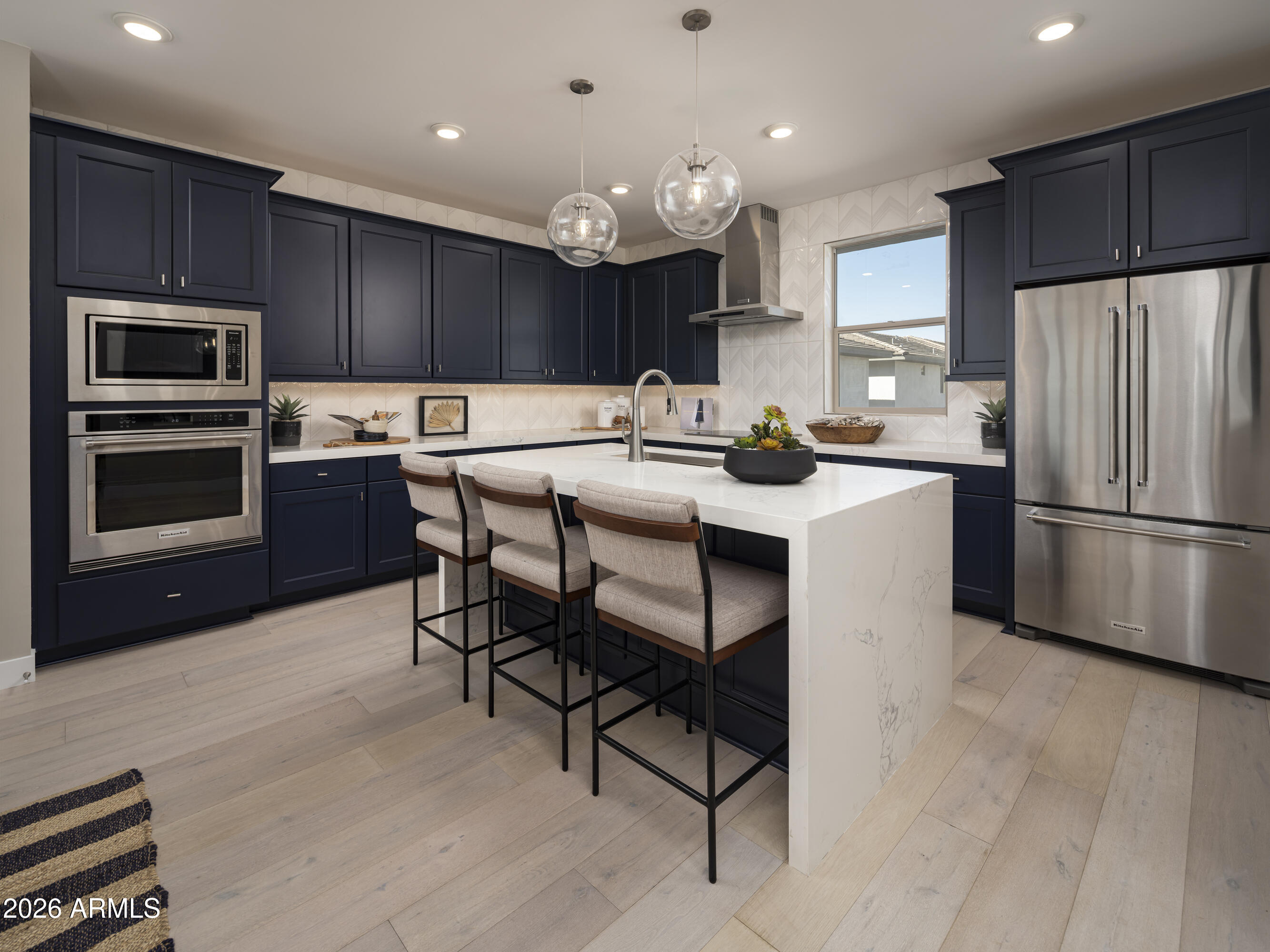 2121 W SONORAN DESERT Drive 166