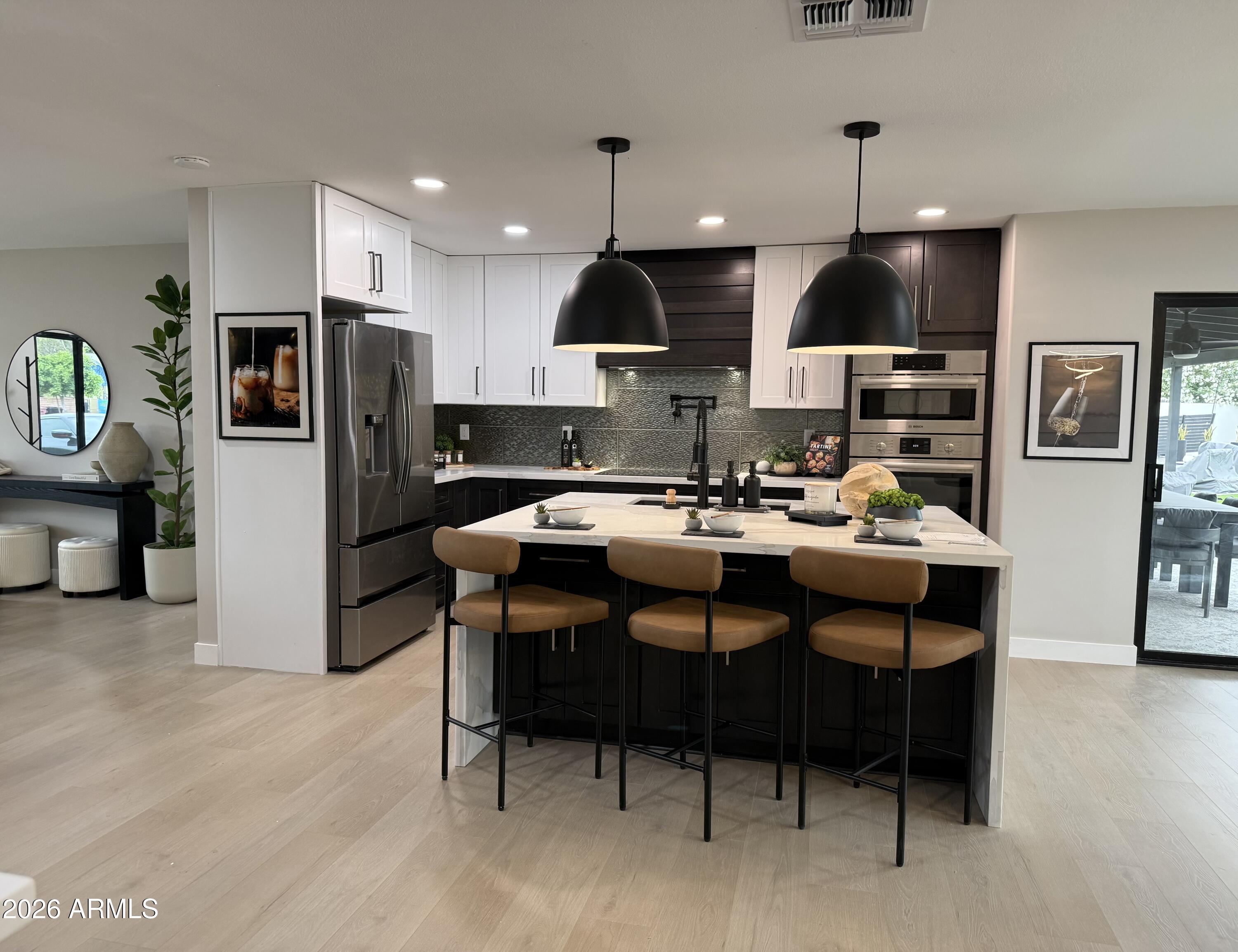 8350 E PINCHOT Avenue