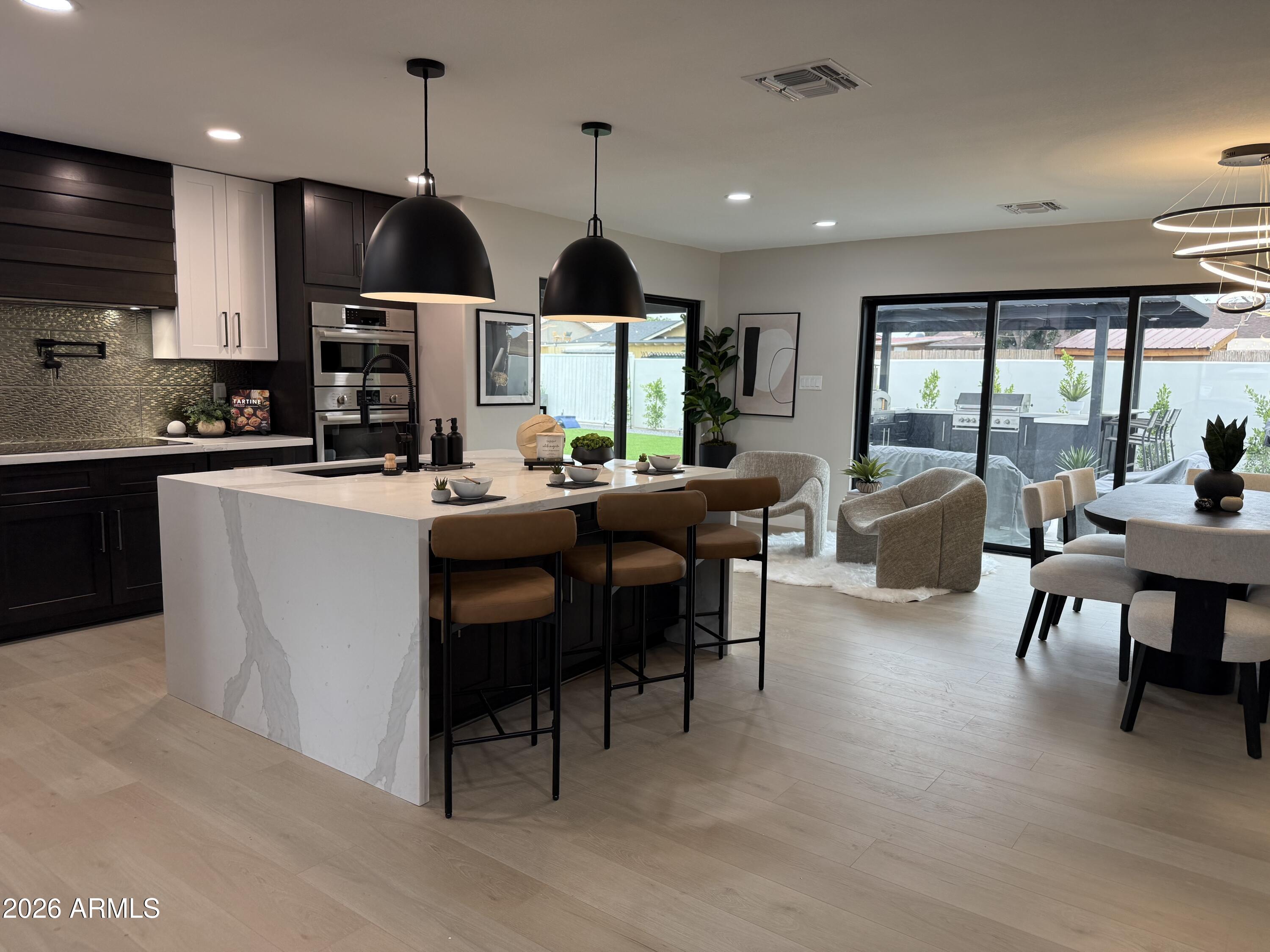 8350 E PINCHOT Avenue