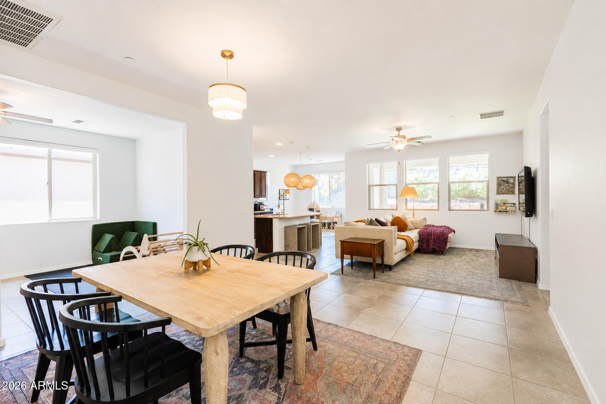 566 HORSESHOE BEND Circle