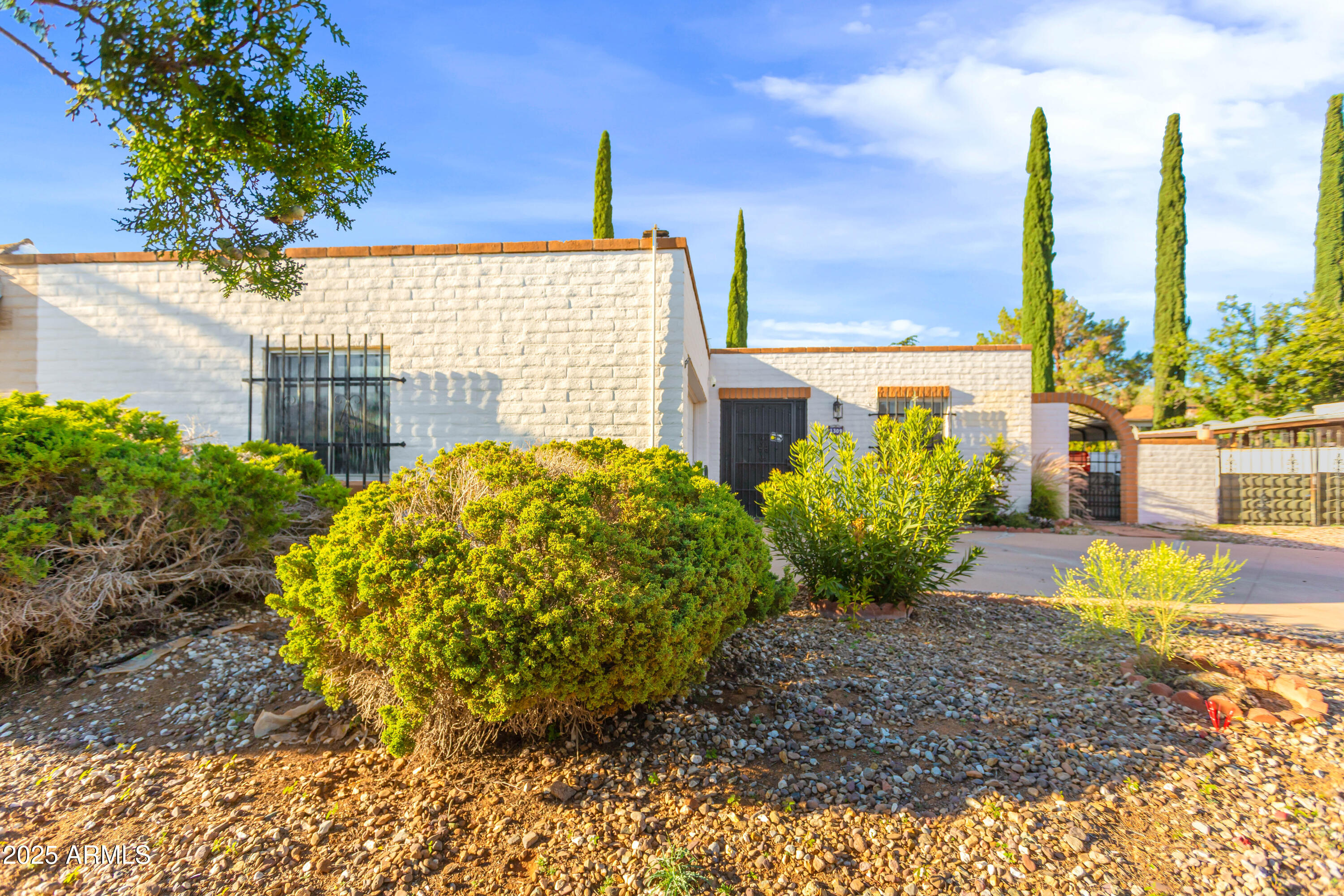 1309 CARMELITA Drive