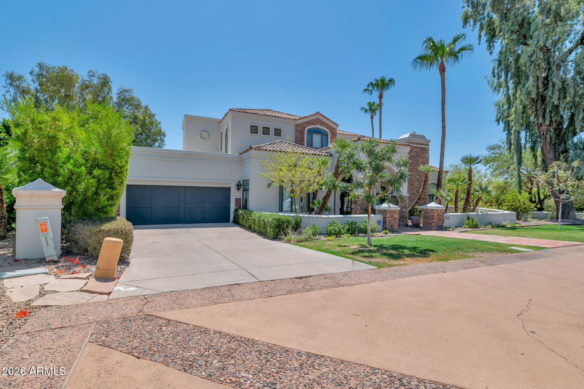6352 E VISTA Drive