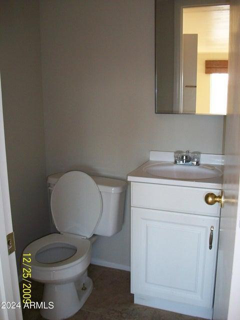 1038 E El Caminito Drive Apt 3