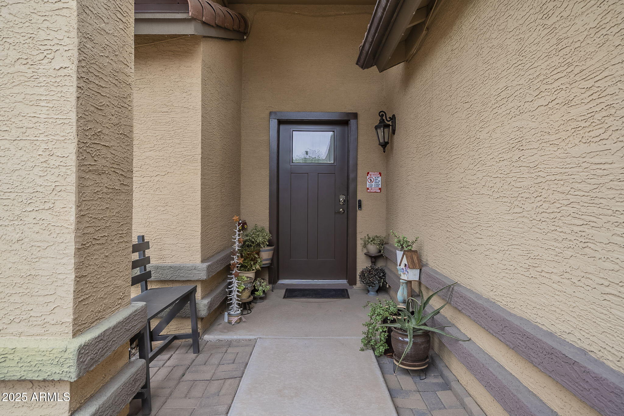 913 N SAILORS Way
