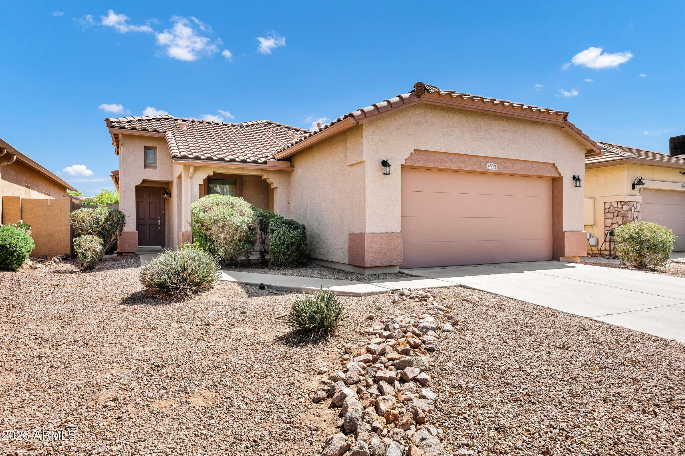 45071 W Yucca Lane