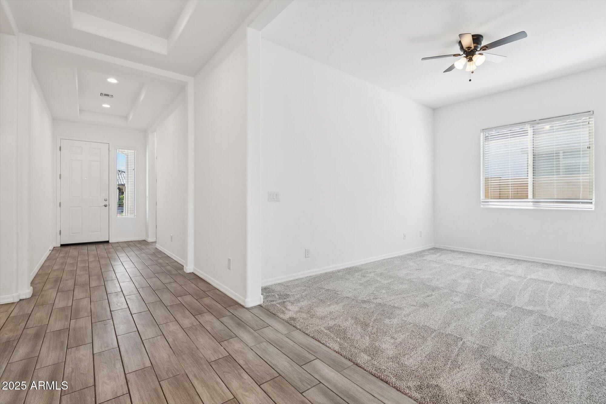 15718 W ADAMS Street