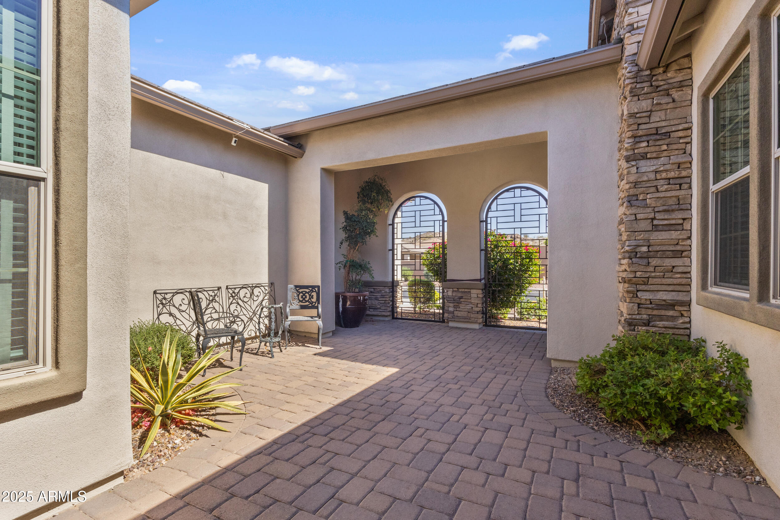 18115 W WIND DRIFT Drive