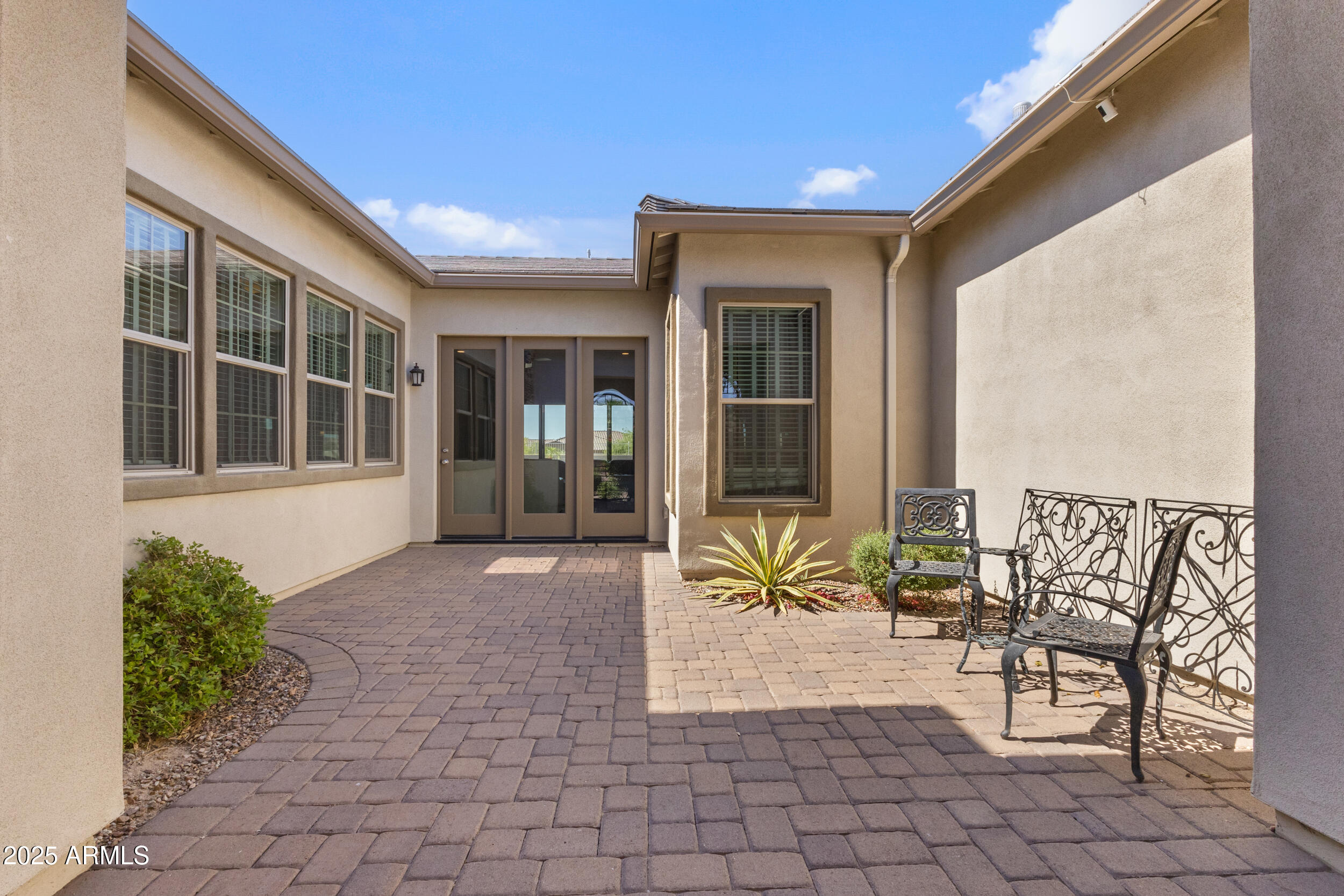 18115 W WIND DRIFT Drive