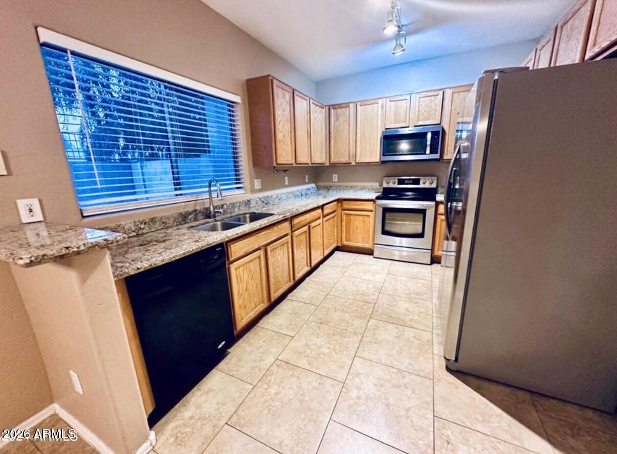 2027 E UNIVERSITY Drive 113