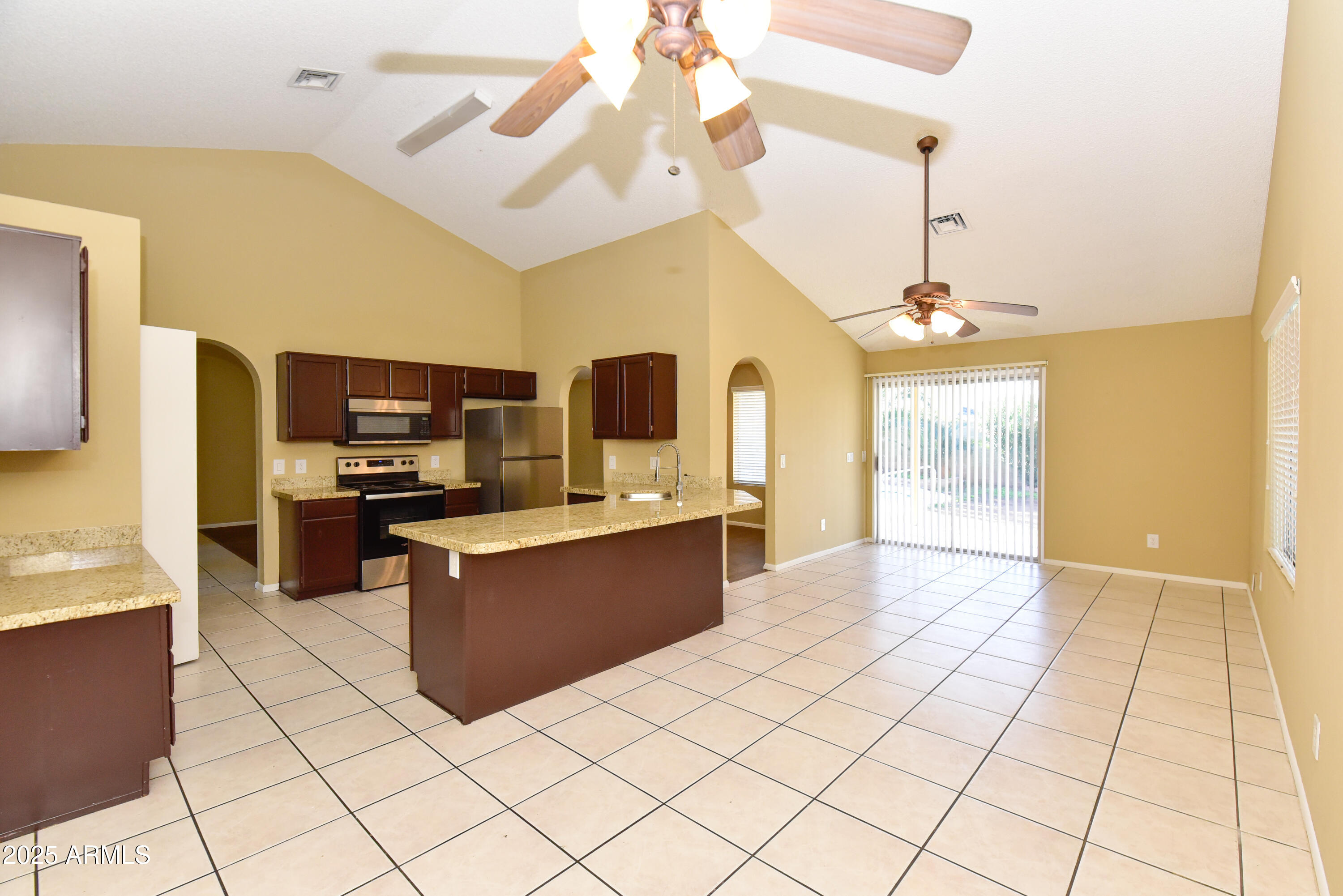 3653 W SARAGOSA Street