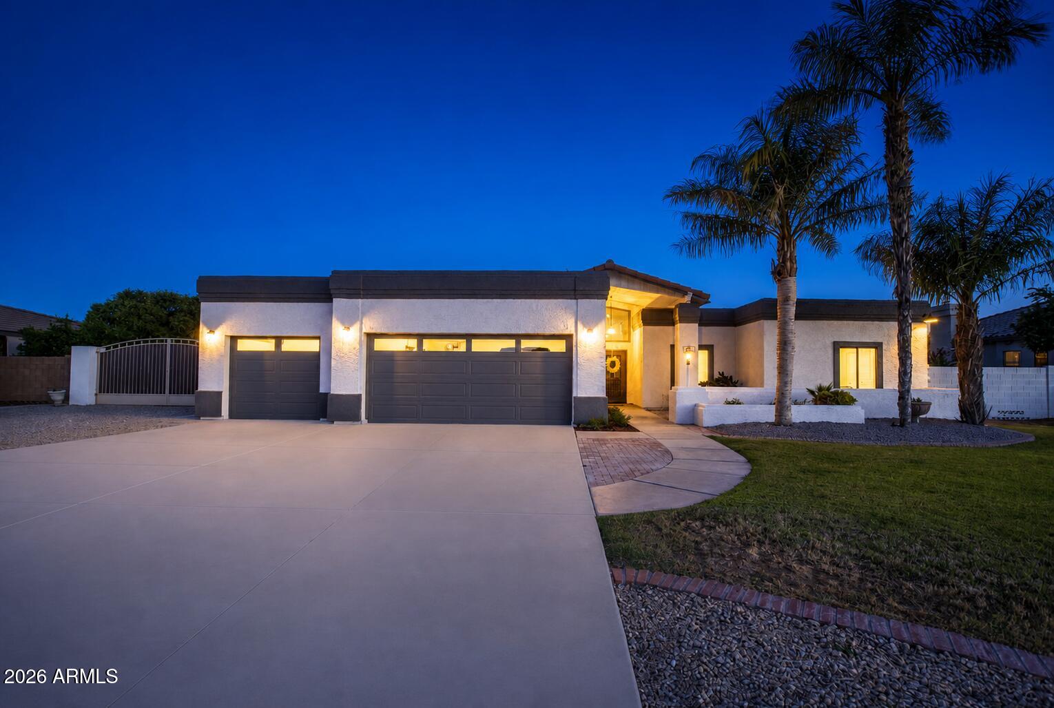 8443 W DONALD Drive