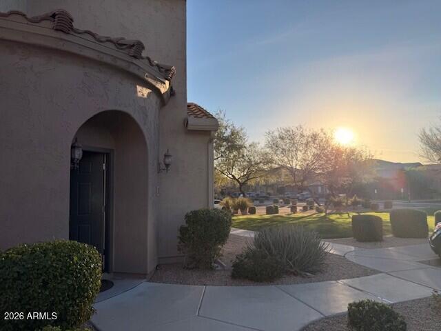 3933 E CAT BALUE Drive