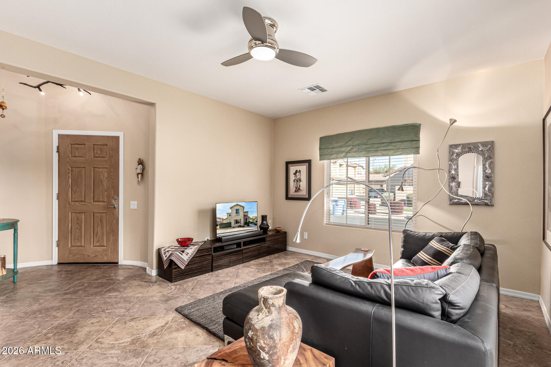 3933 E CAT BALUE Drive