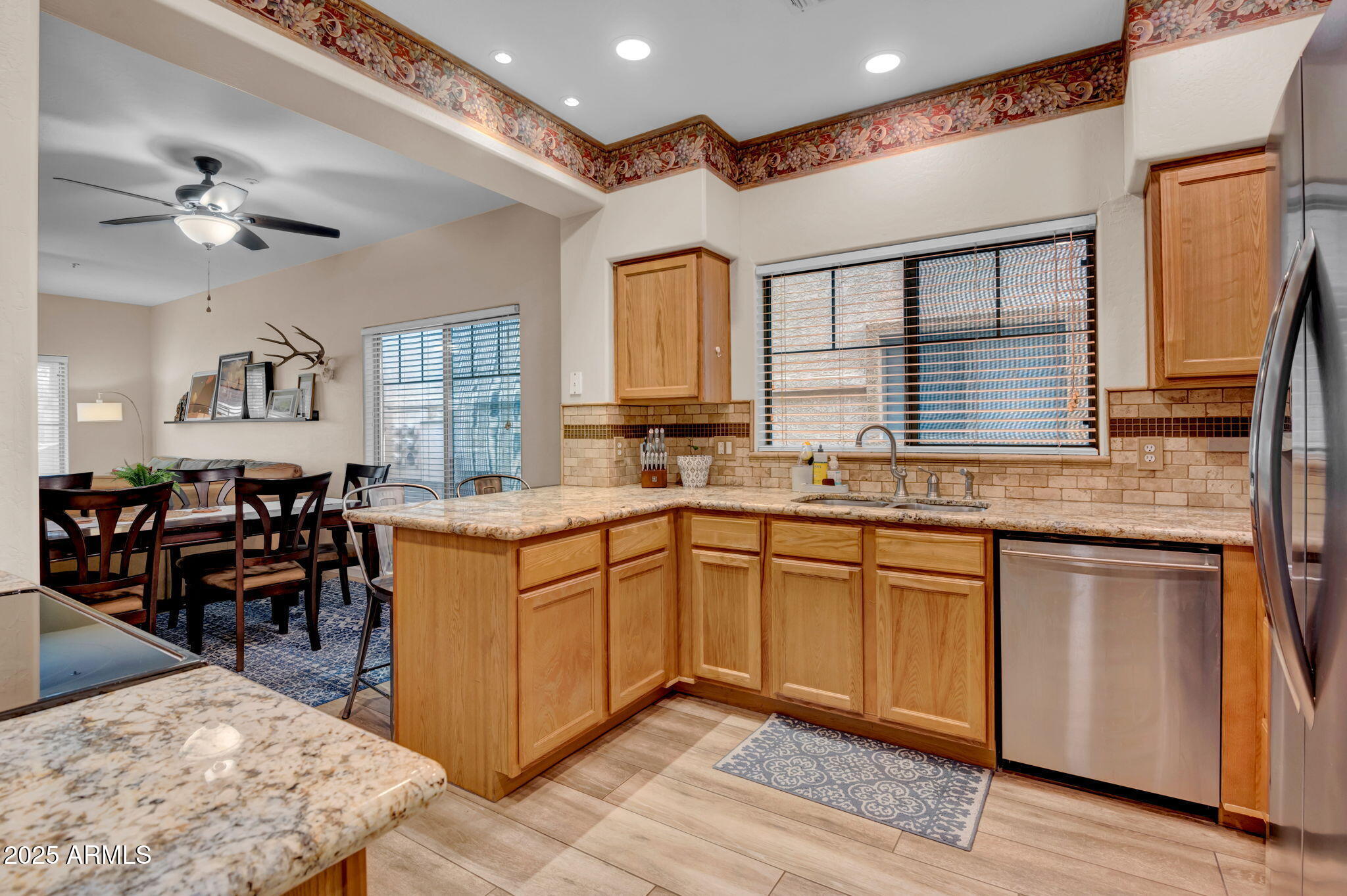 525 N MILLER Road 173