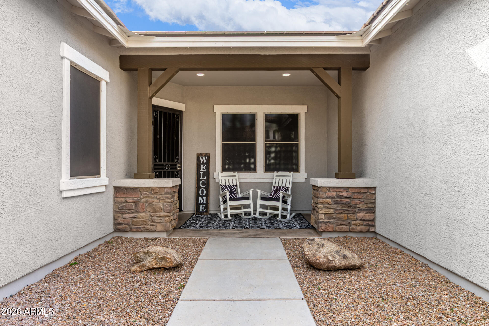 22903 E SONOQUI Boulevard