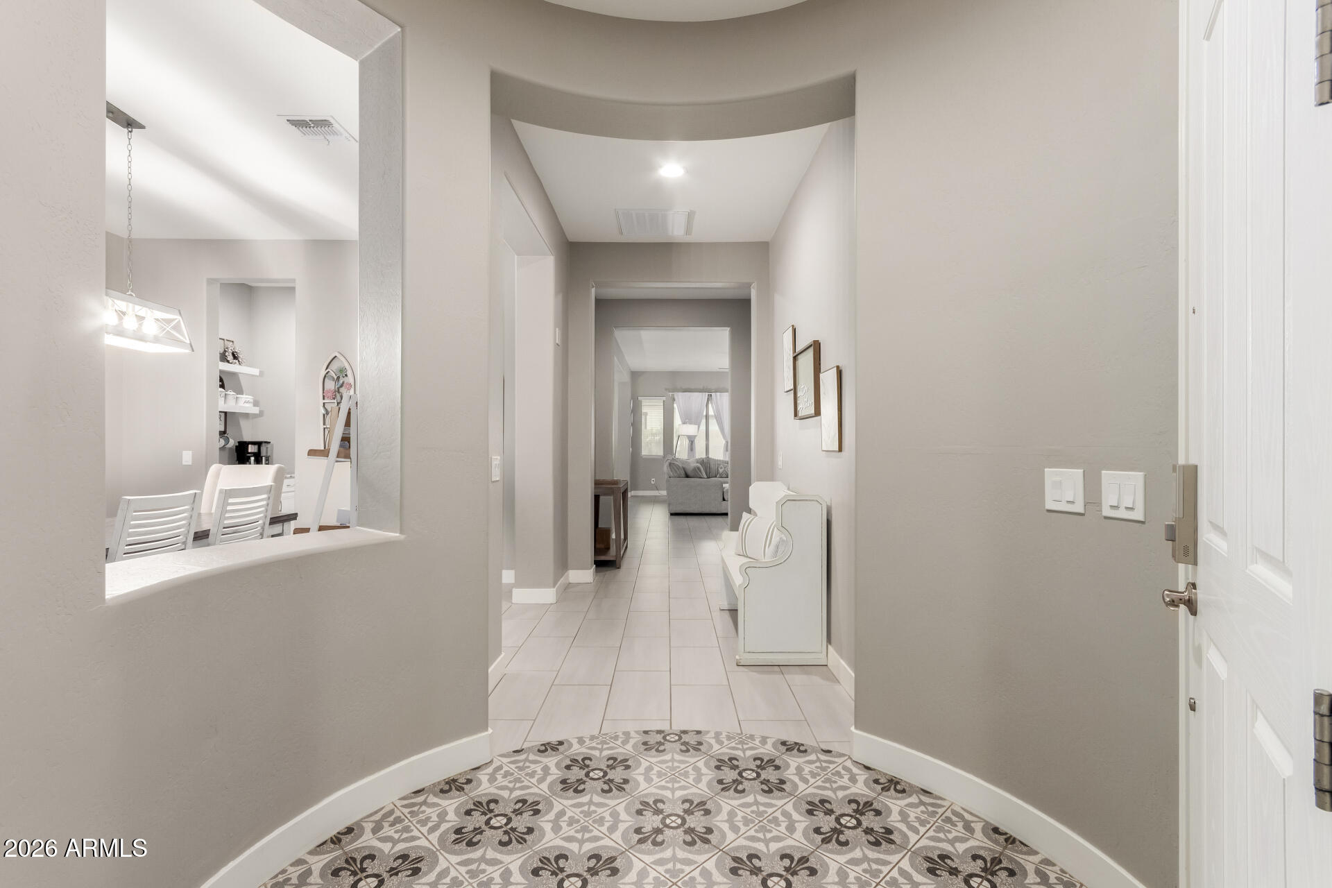 22903 E SONOQUI Boulevard