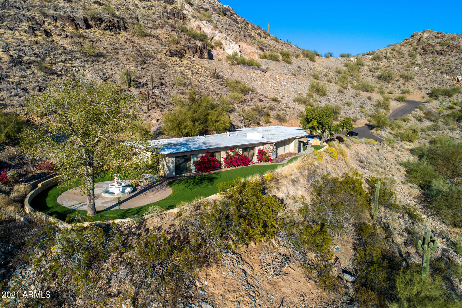Paradise Valley Hillside - Residential