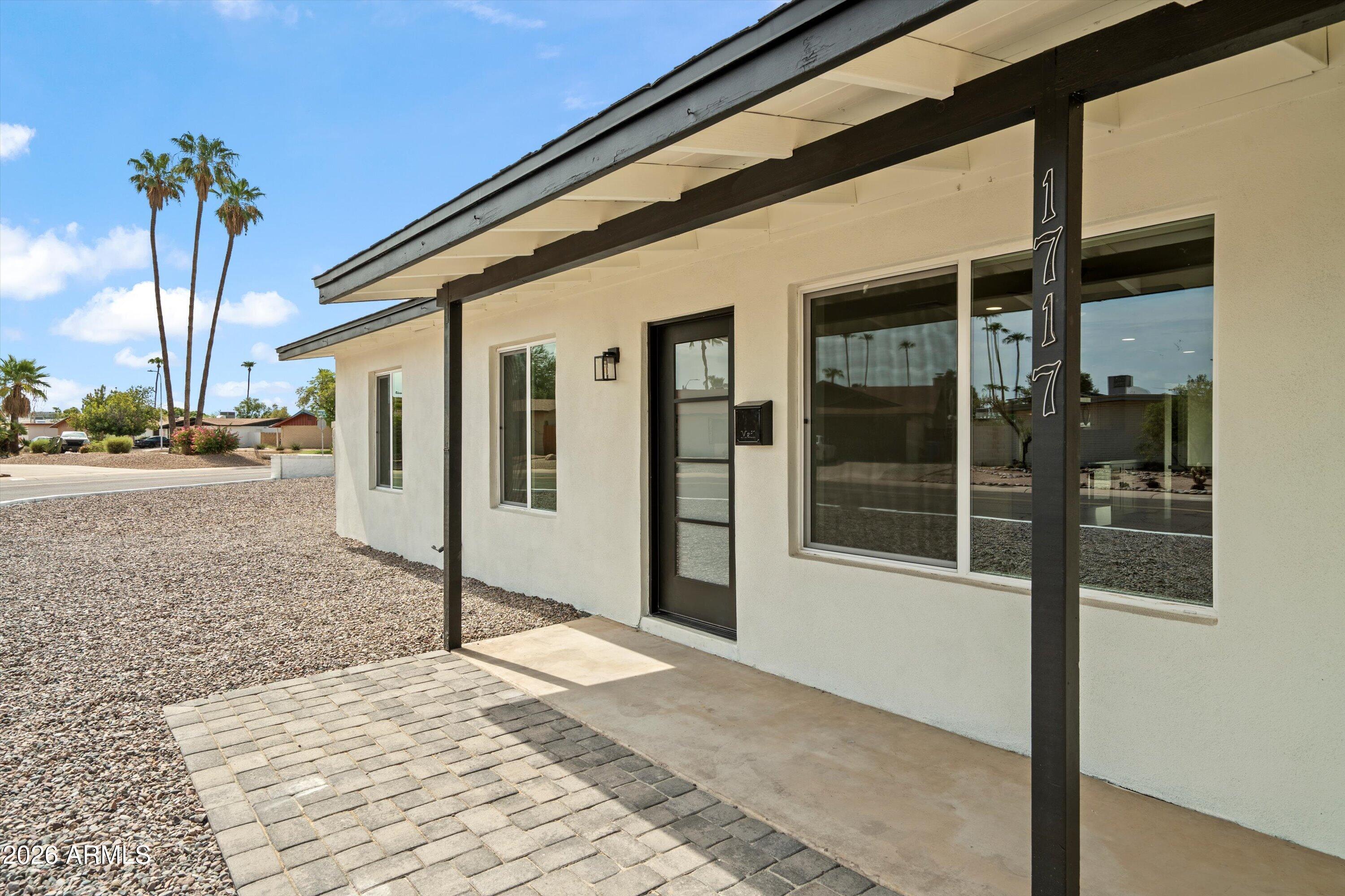 1717 E CAMPUS Drive