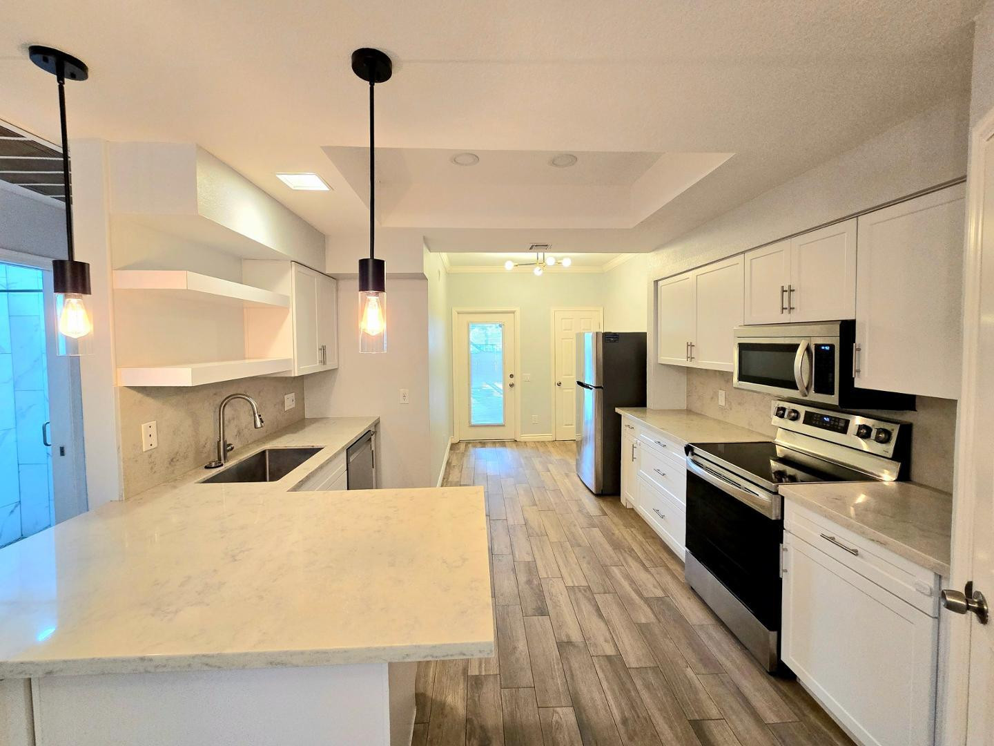 101 N 7TH Street 102