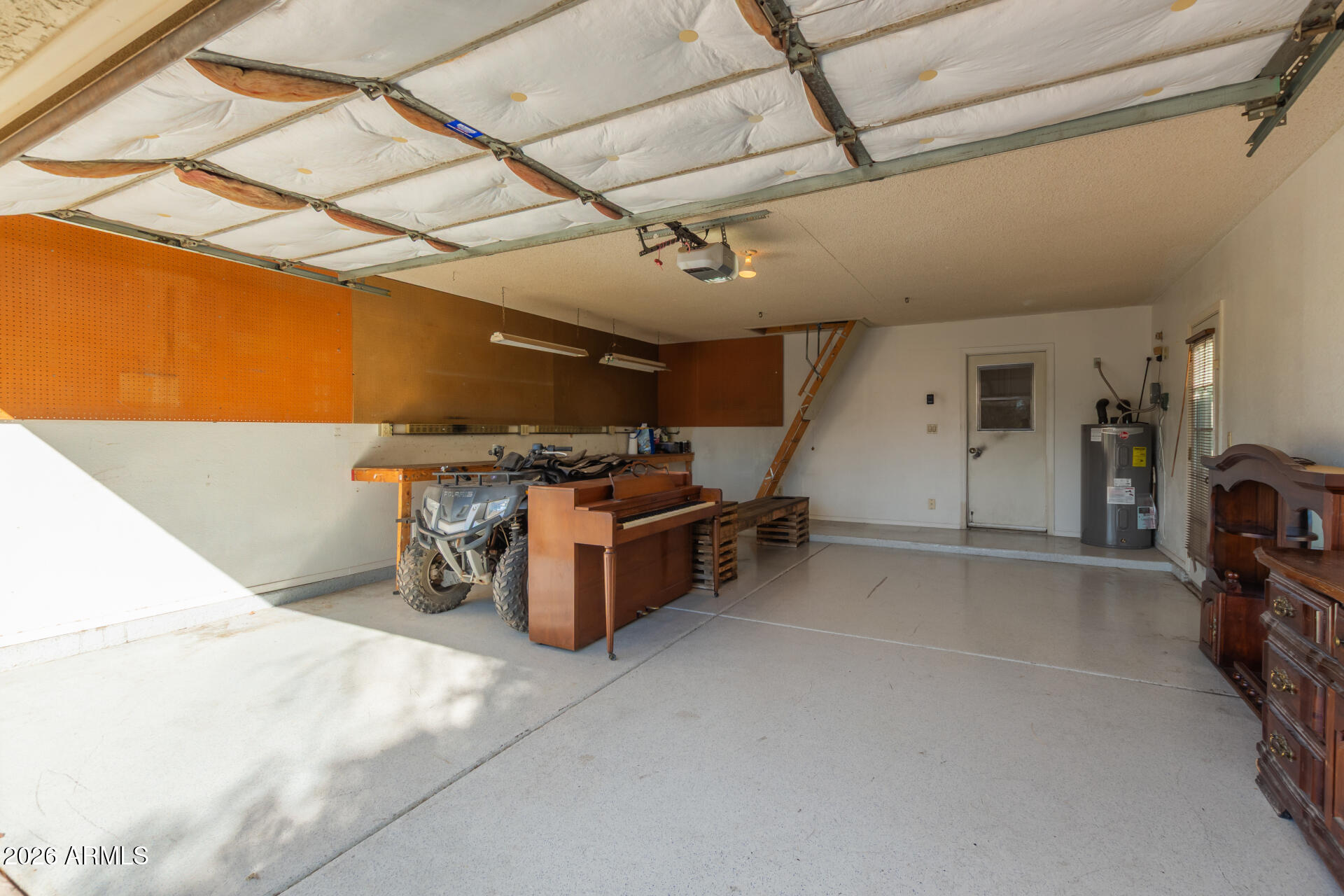 1922 E PALOMINO Drive