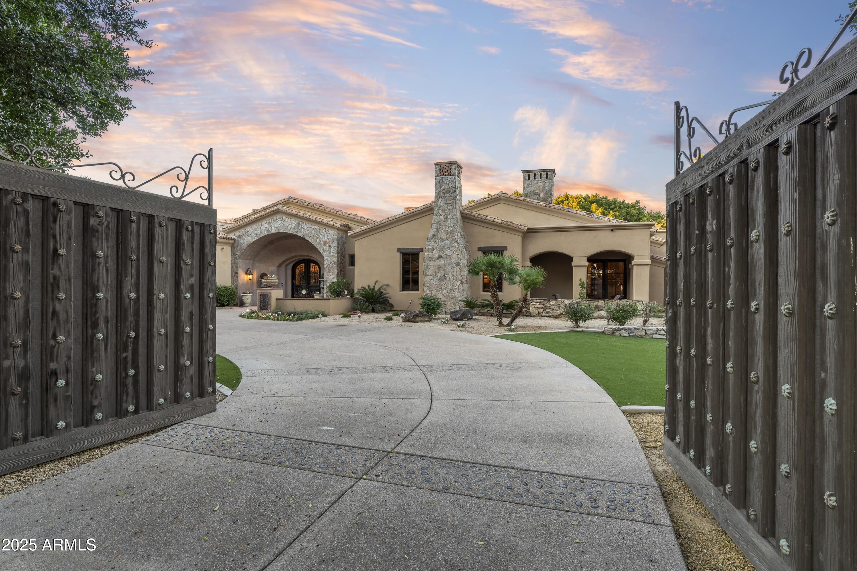 6402 E CHAPARRAL Road