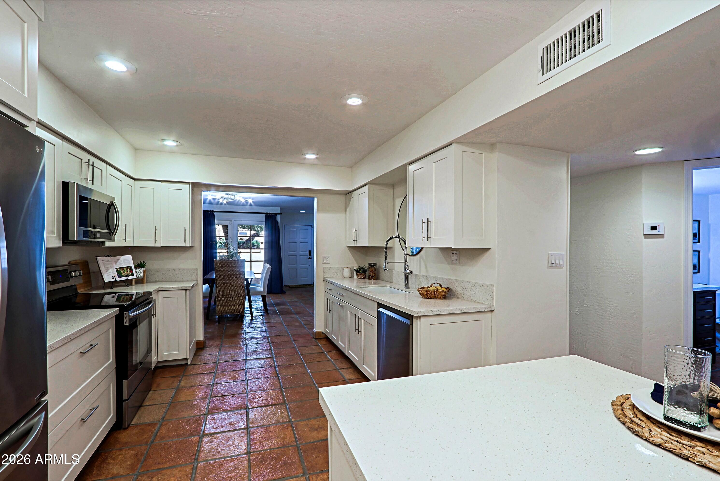 5825 N 12TH Street 4