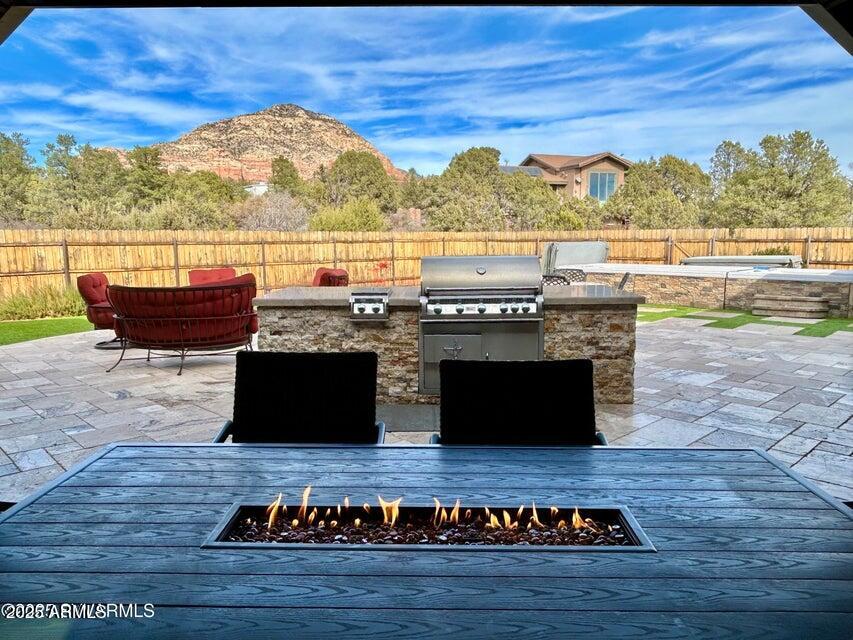 550 Kachina Drive