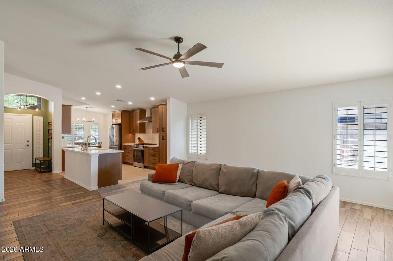 ARROYO CROSSING - Residential