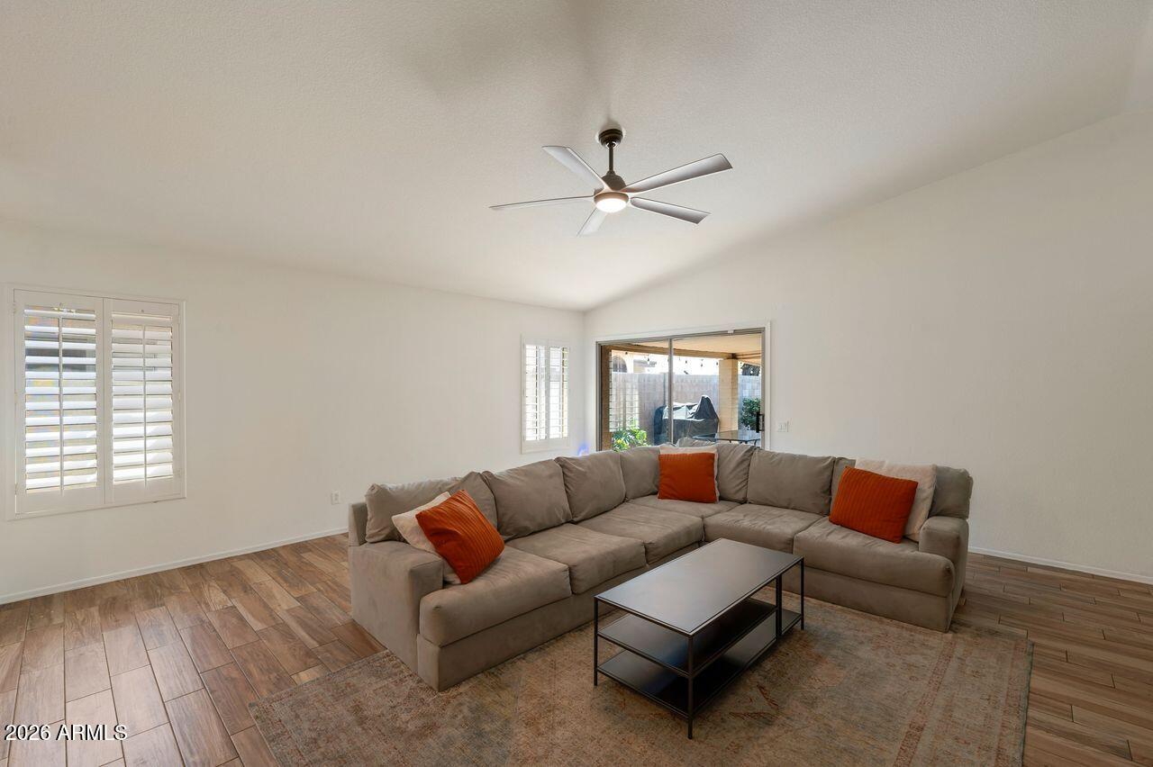 ARROYO CROSSING - Residential