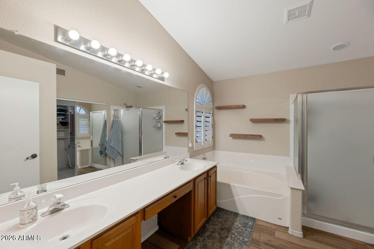 ARROYO CROSSING - Residential