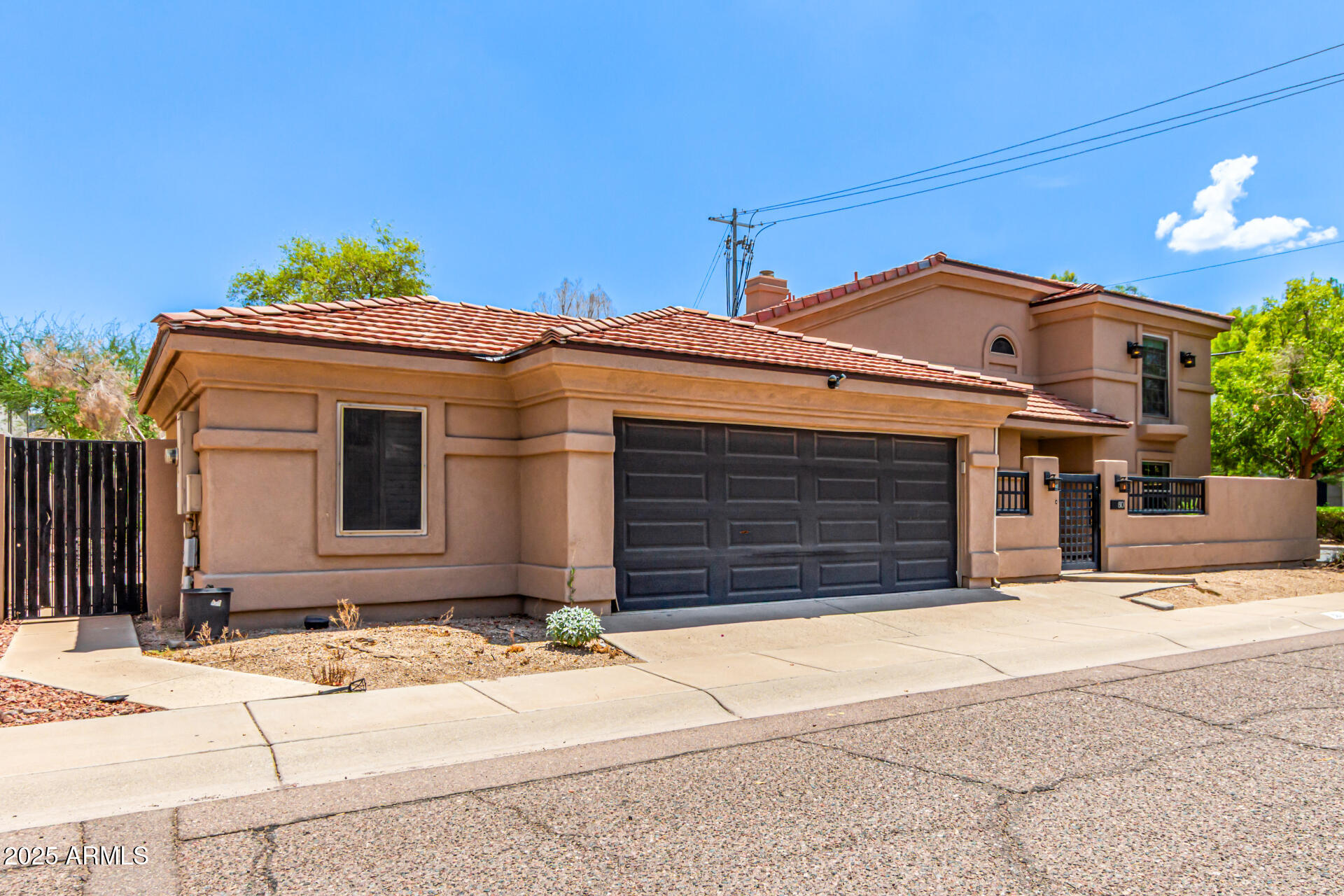 8101 N 13TH Place