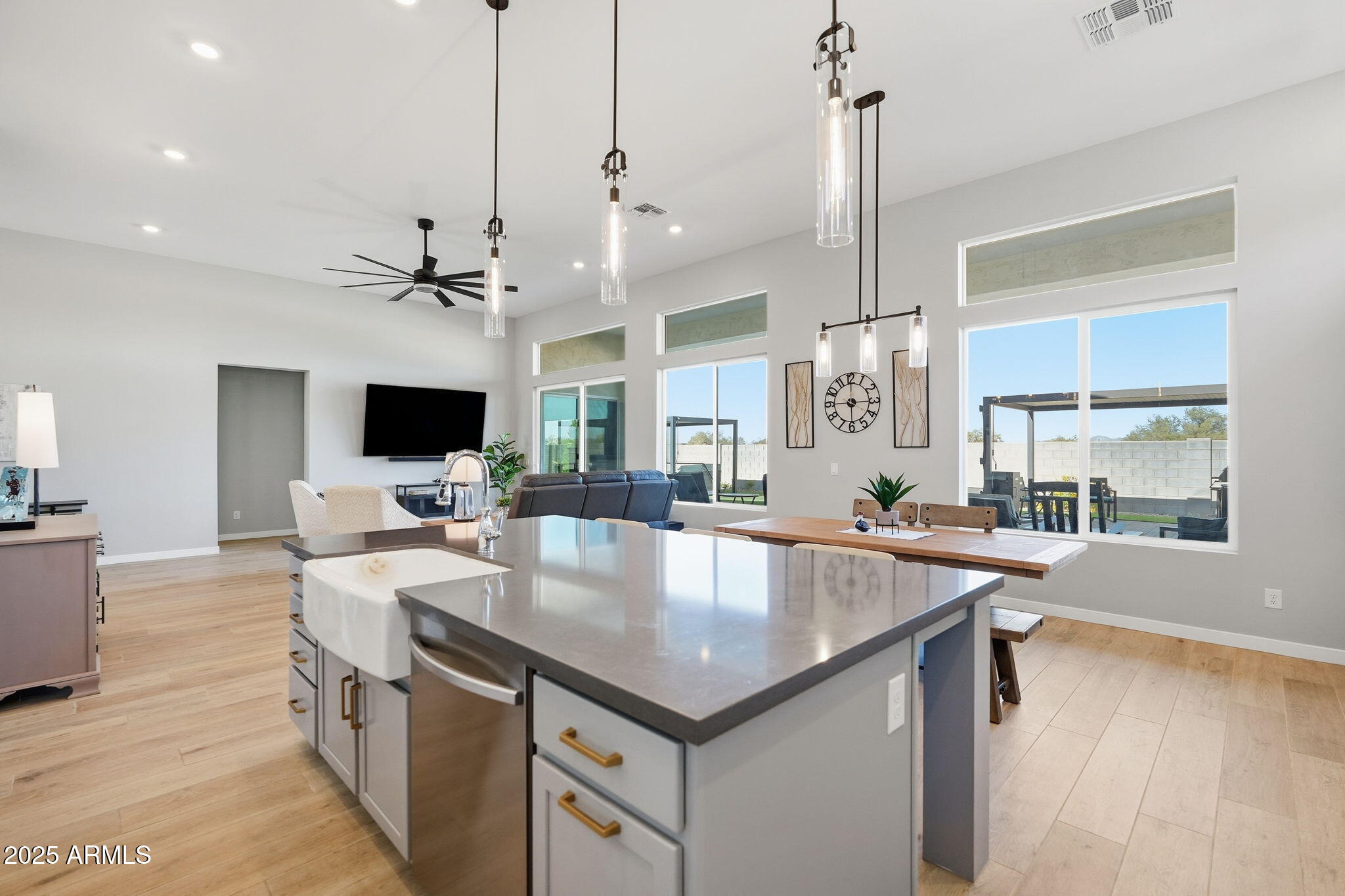 13668 W HACKAMORE Drive