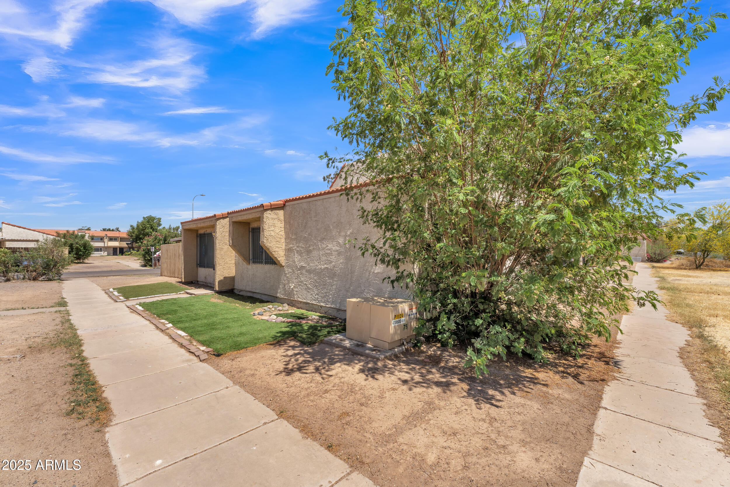 4836 W ROSE Lane