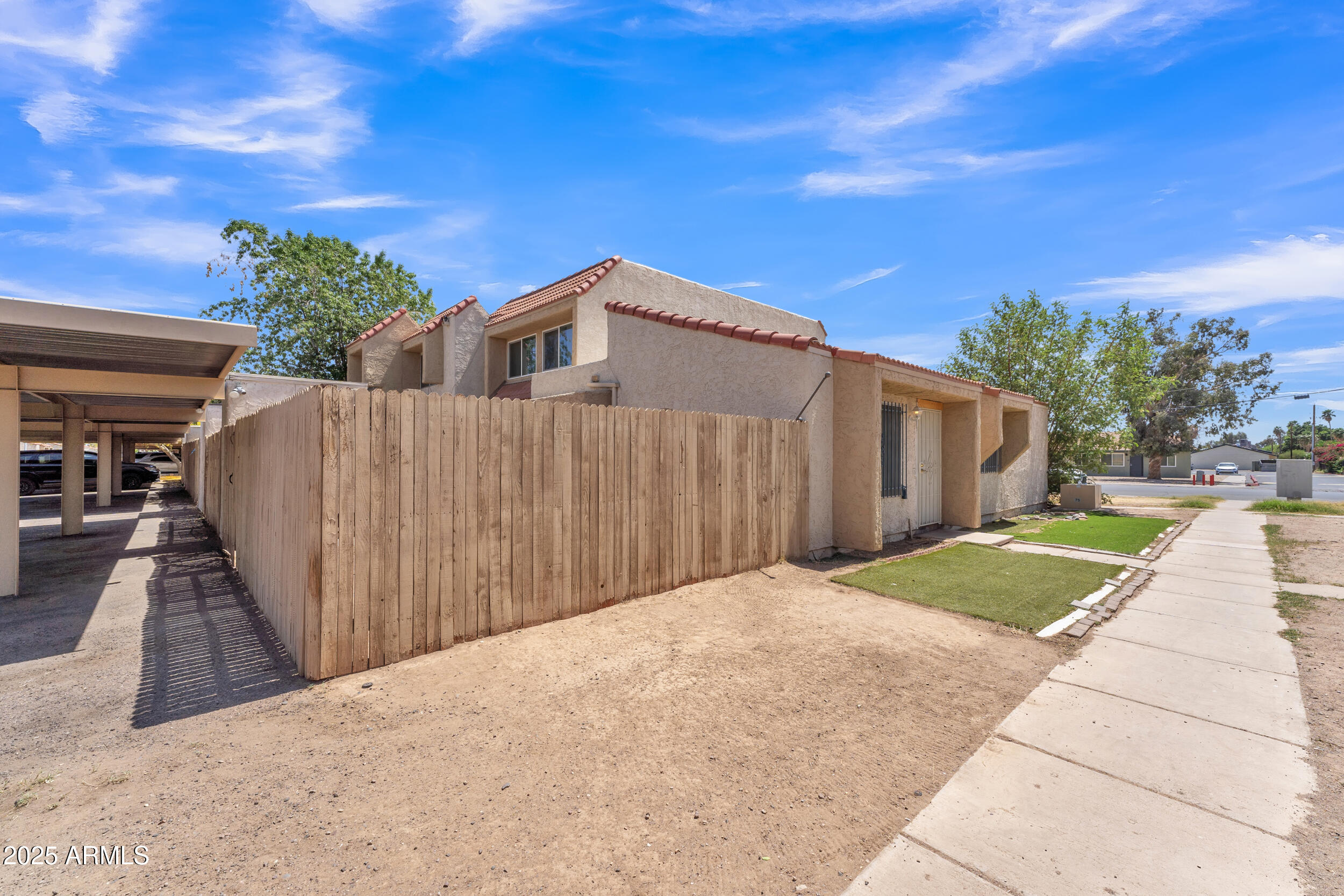 4836 W ROSE Lane