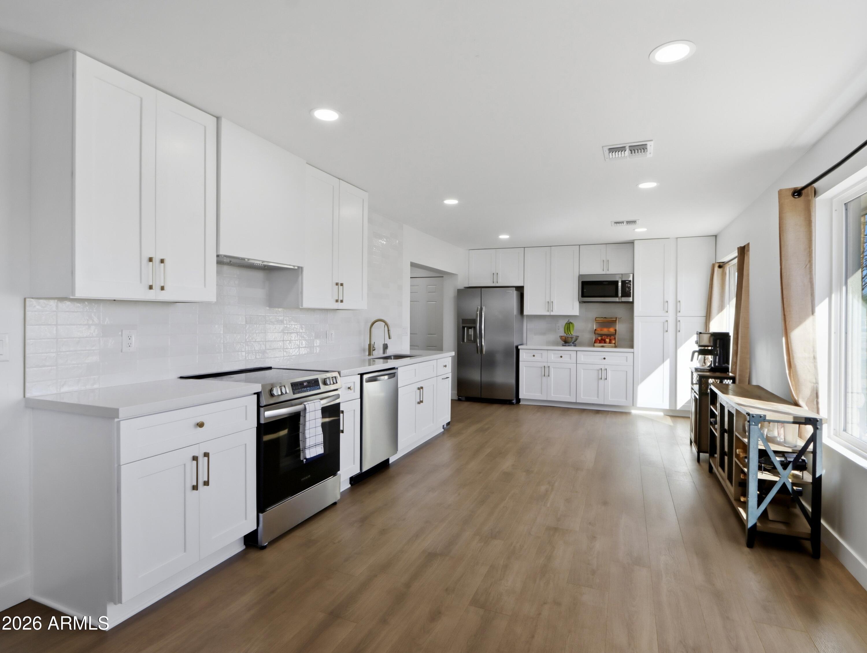 7750 E HERMOSA VISTA Drive