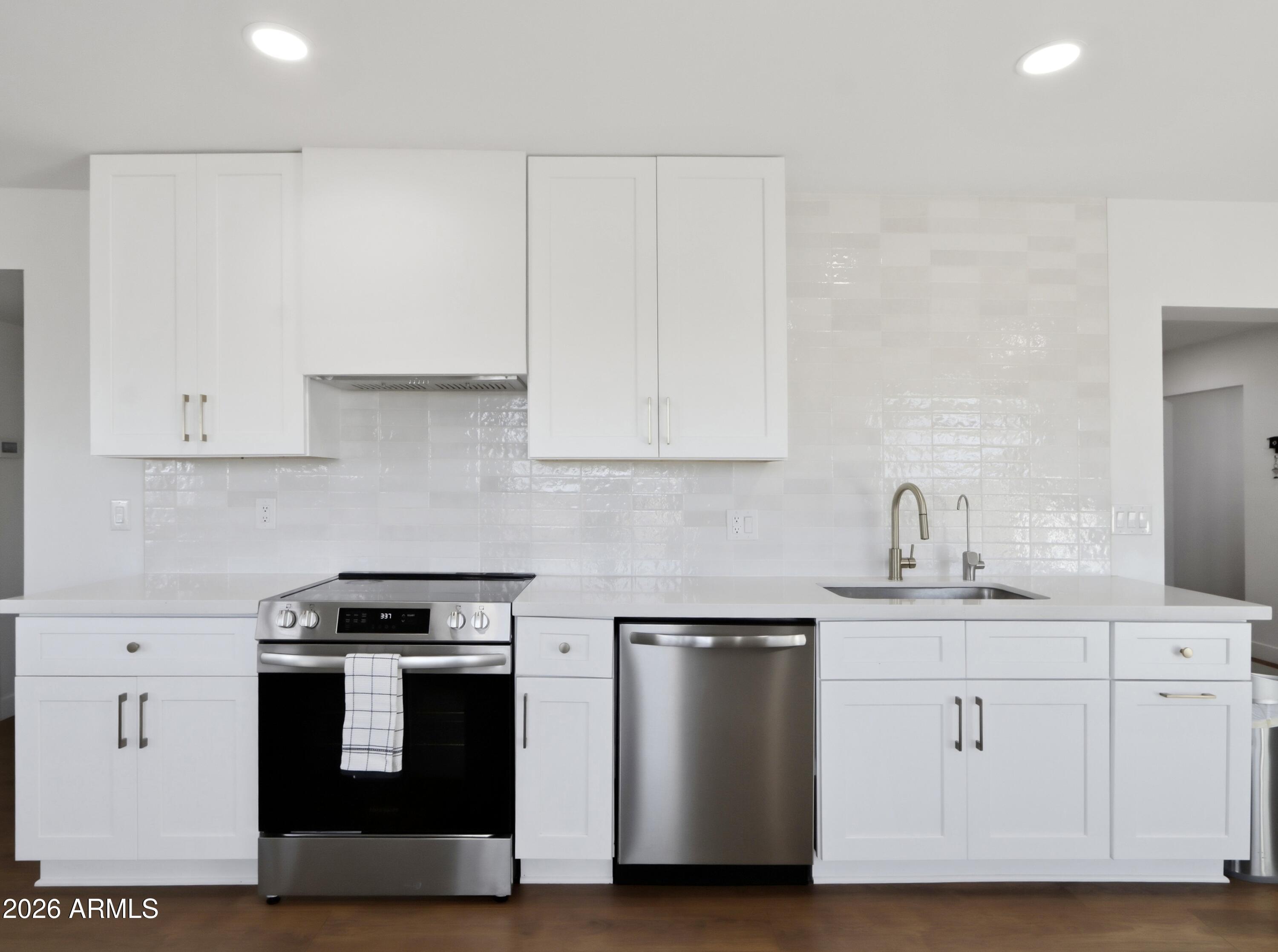 7750 E HERMOSA VISTA Drive