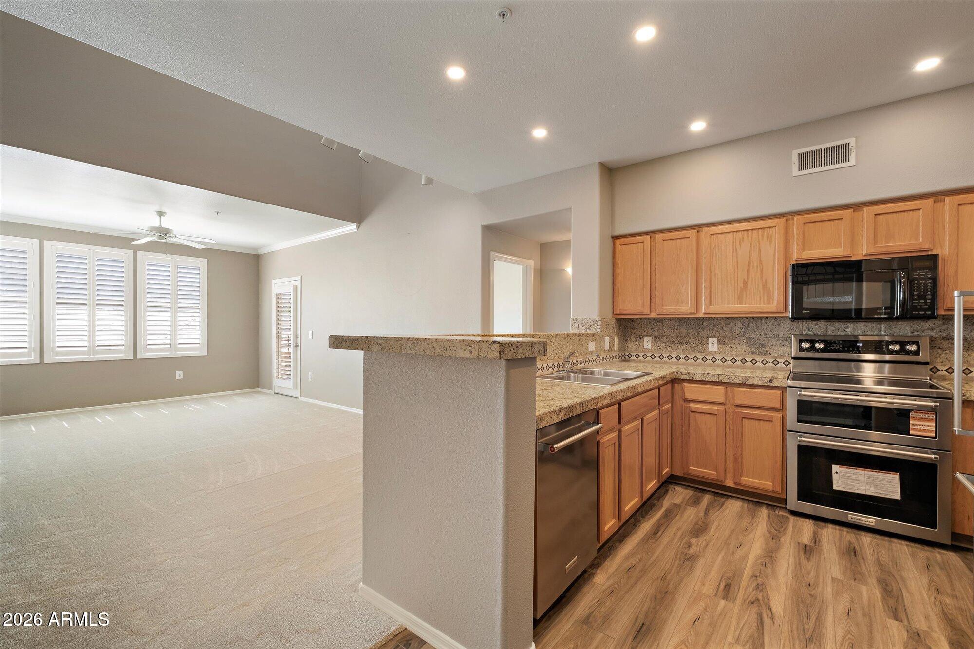 20100 N 78TH Place 2183