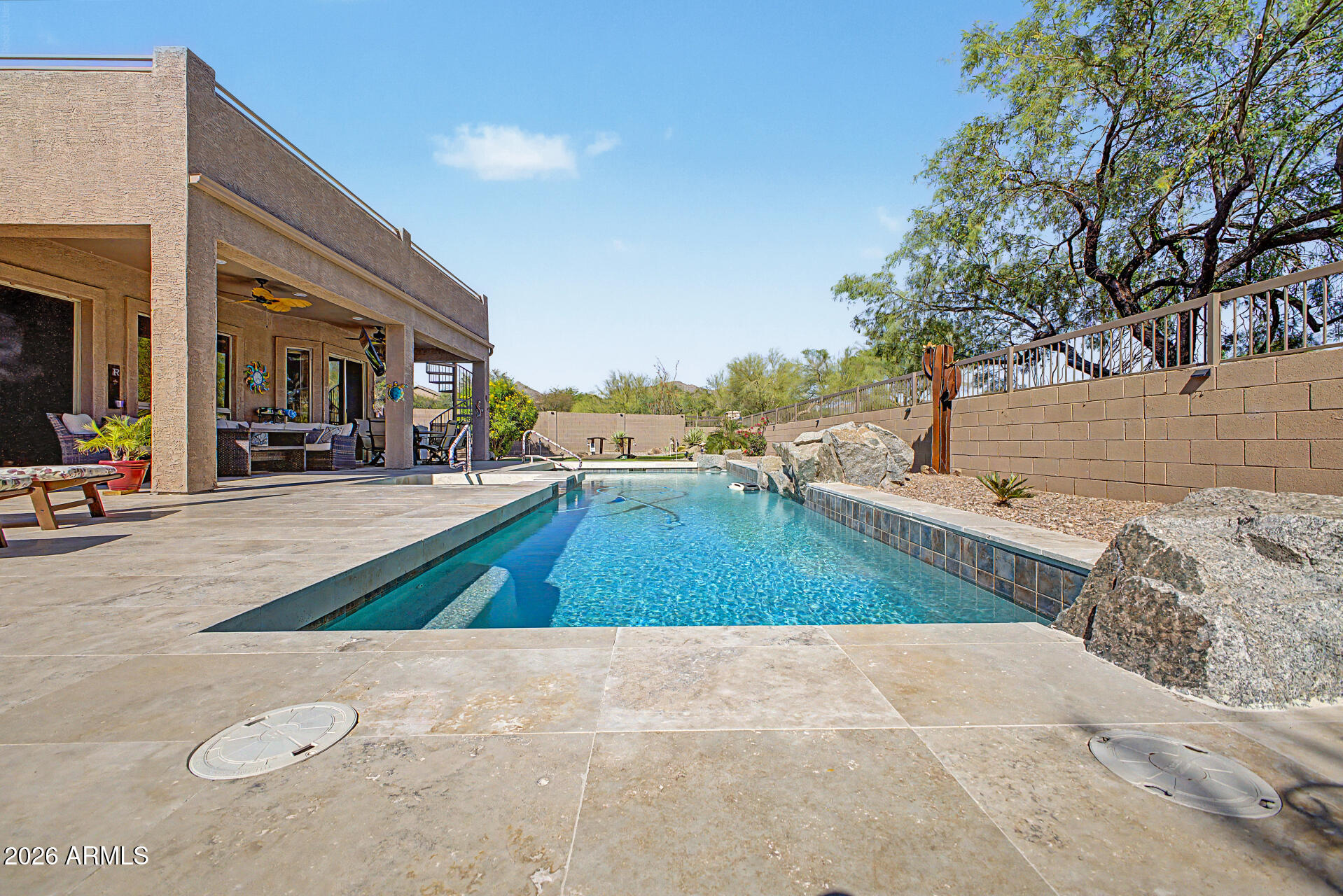 7762 E RUSSELL Circle