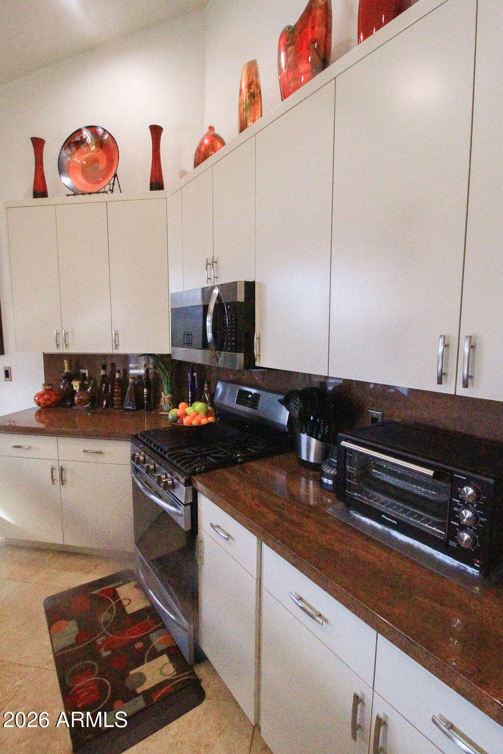 17018 N 44 Place