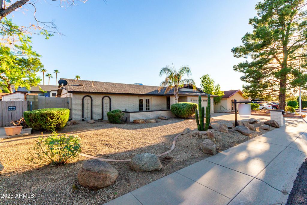 Photo of 5107 W Harmont Drive, Glendale, AZ 85302 (MLS # 6920074)